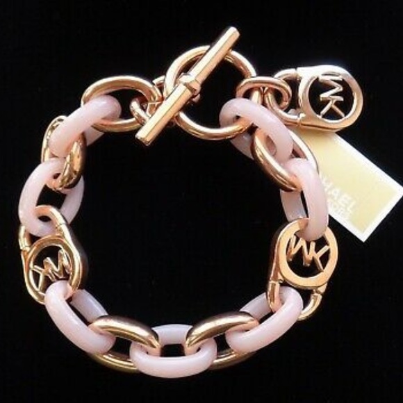 🎉Michael Kors Blush & Rose Gold Toggle Bracelet - Picture 2 of 7